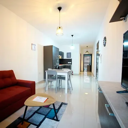 Pc 2 - Palm Court * Msida